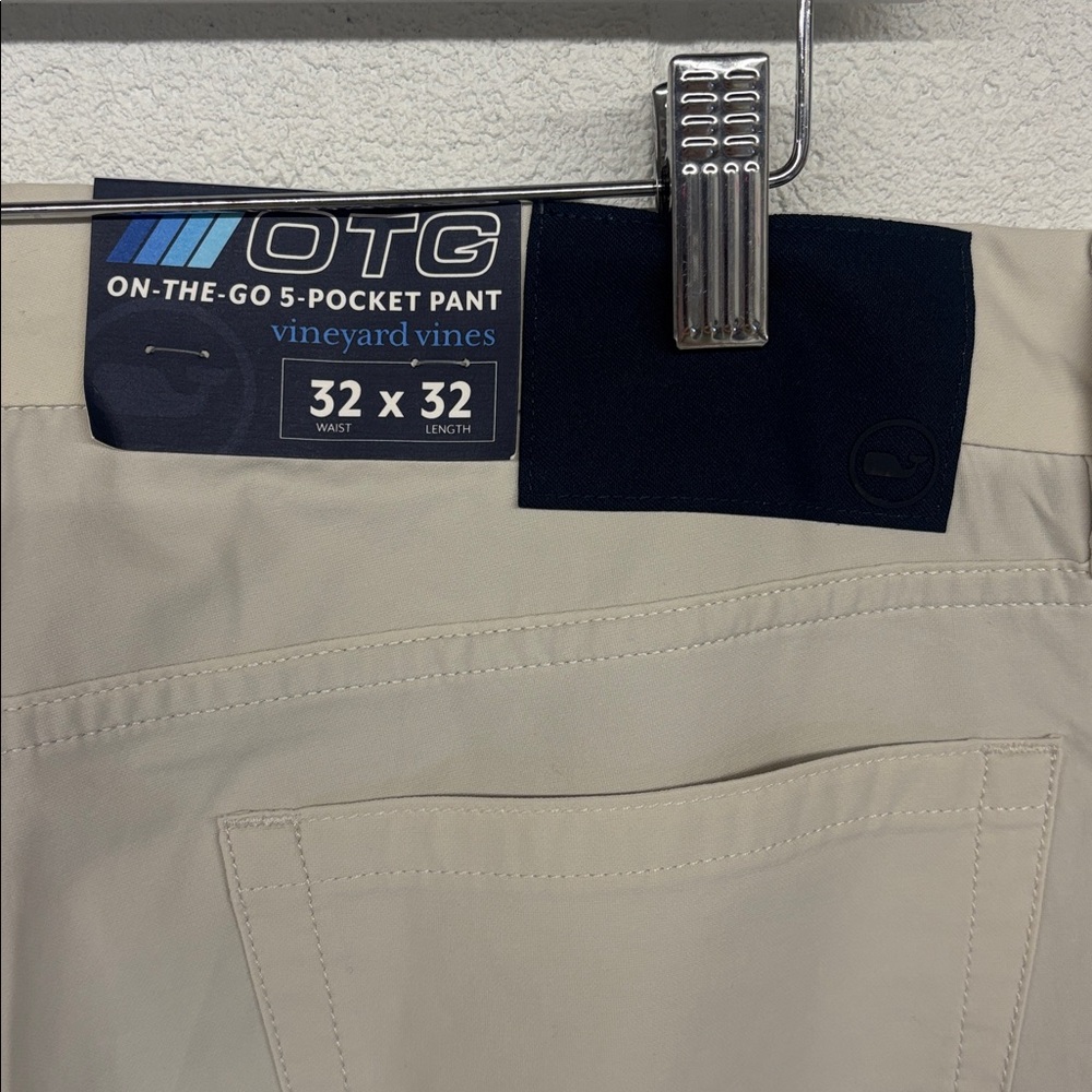 NEW 32x32 Vineyard Vines Performance On-The-Go 5 Pocket Pant light cream trouser - Picture 2 of 4
